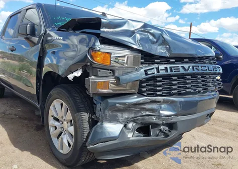 2021 Chevrolet Silverado 1500 2Wd Short Bed Custom z USA, uszkodzony, nr VIN 1GCPWBEK2MZ296479